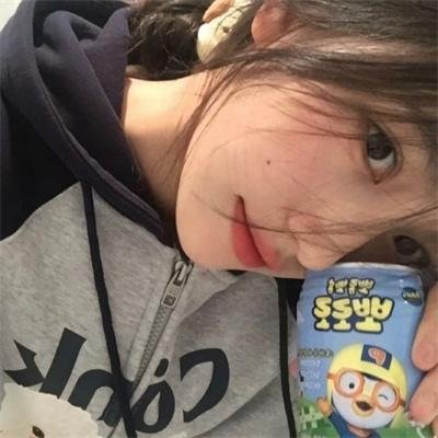 雏燕鸣春